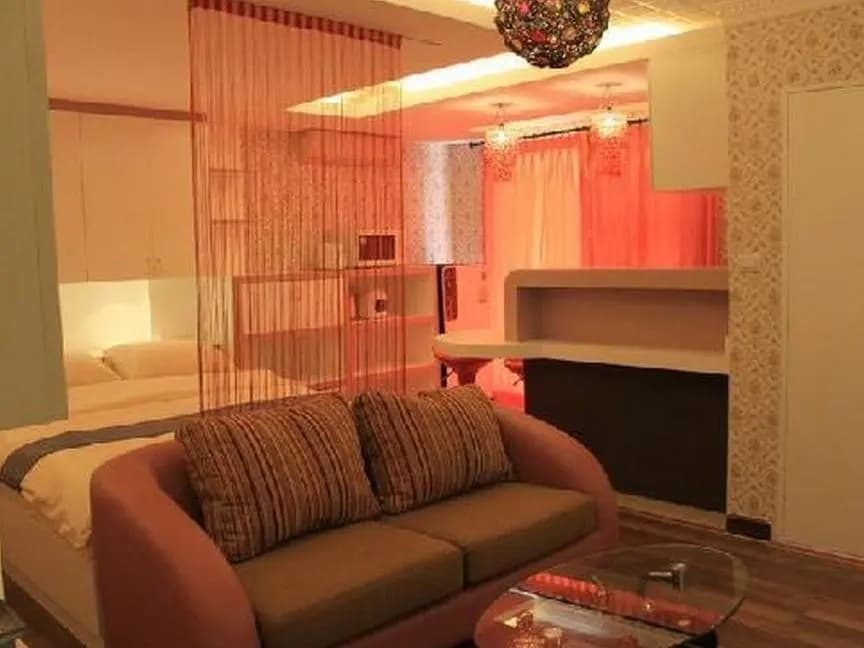 BKK Unique Serviced Apartment - photo 4