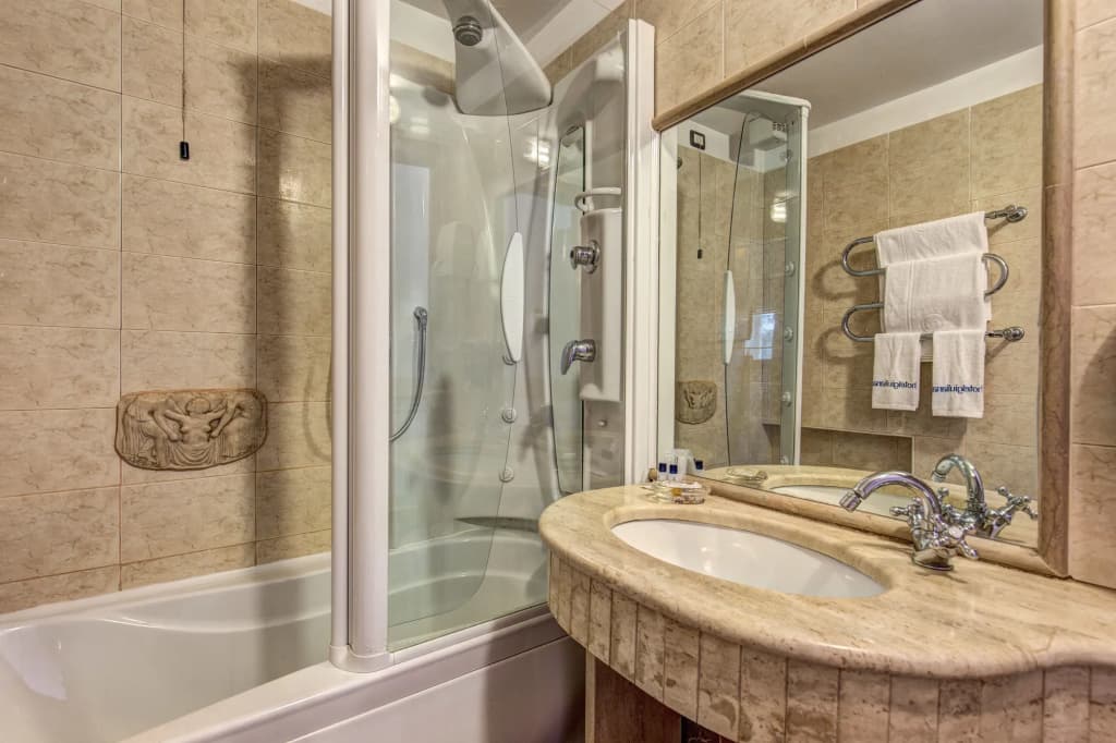 Hotel Giuliana - photo 11