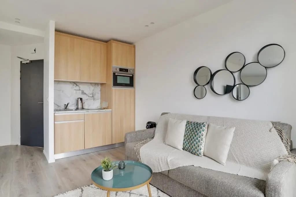 155-Suite Georges Marvelous 1 BDR APT New Paris - photo 2