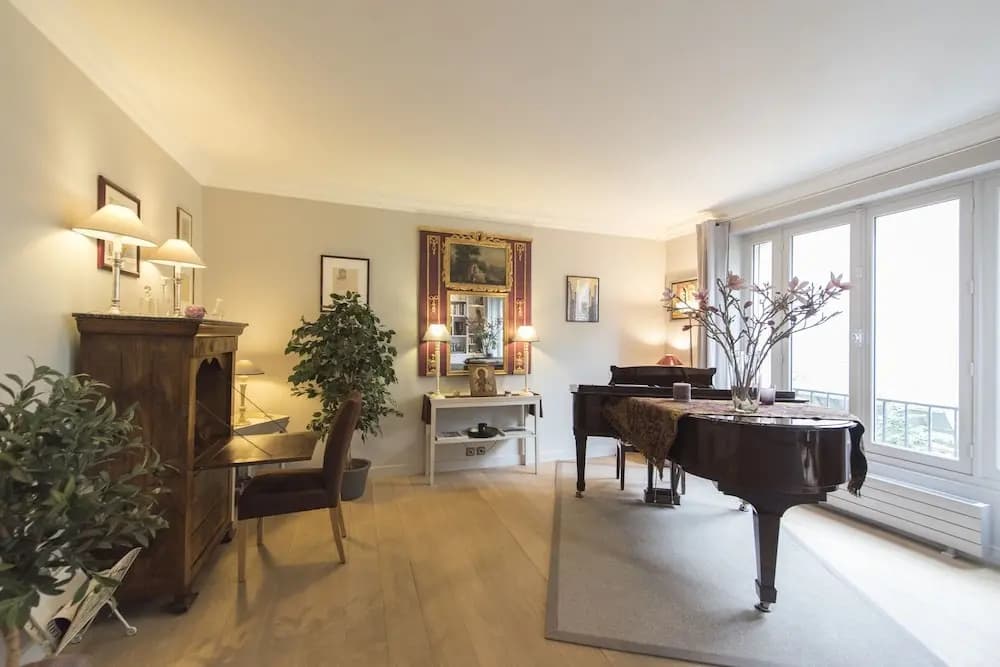 Sophistication on Mozart Avenue - photo 14