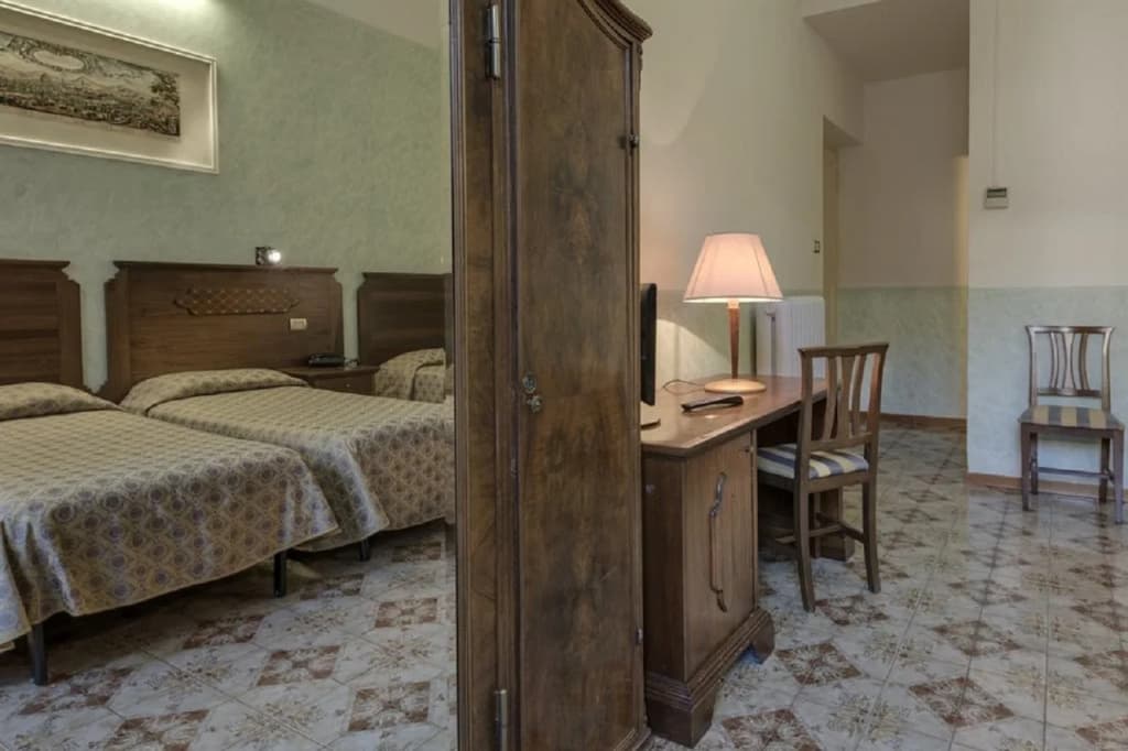 Hotel Olimpia - photo 4