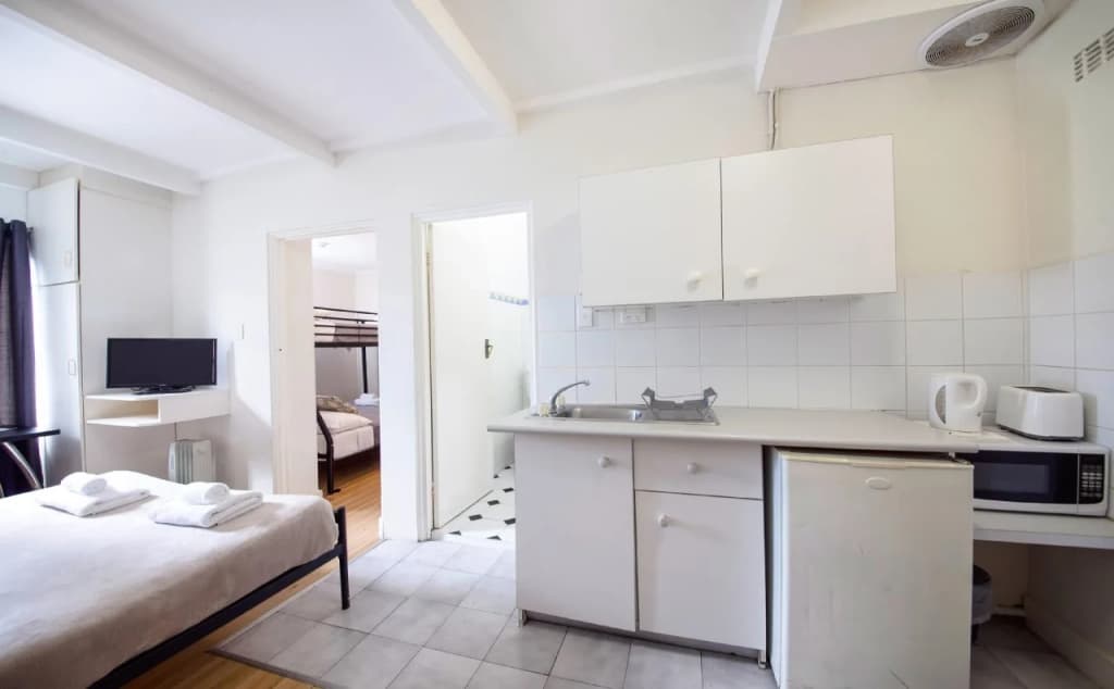 Manly Waves Hotel - photo 20