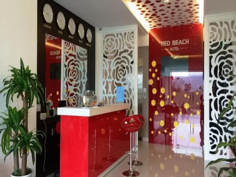 Red Beach Hotel - main photo