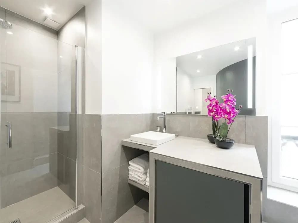 Luxury 3BDR Le Louvre II by Livinparis - photo 2