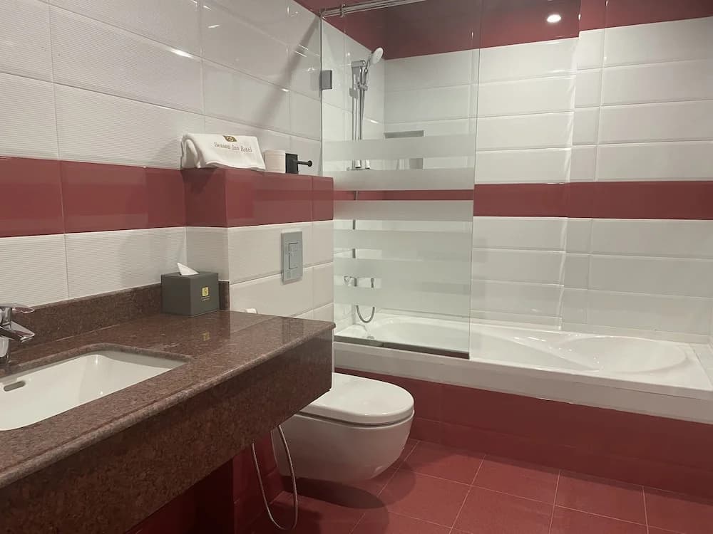 Season Inn Hotel - photo 10