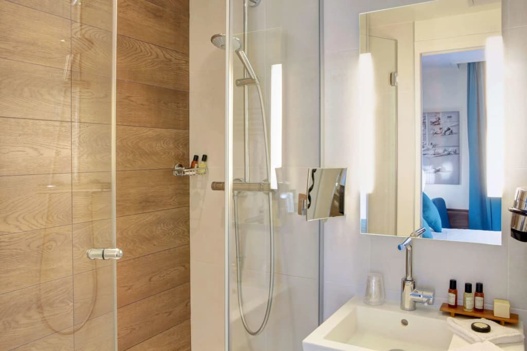Best Western Plus 61 Paris Nation Hotel - photo 10