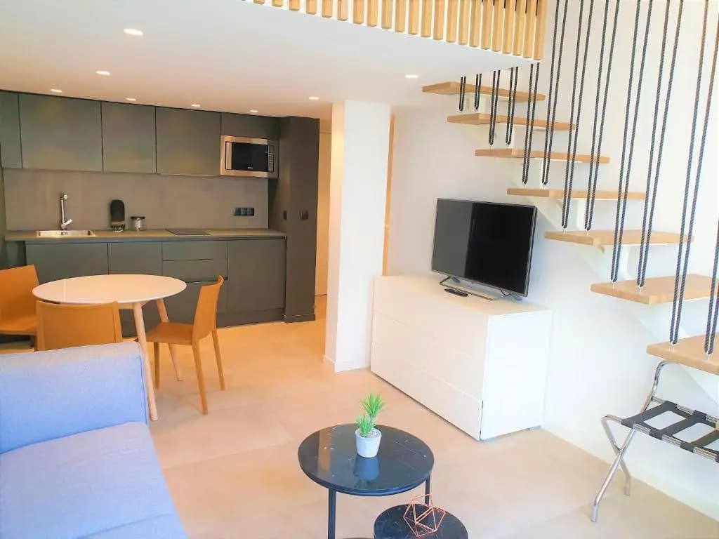 Baie Des Anges Duplex 205 - photo 4