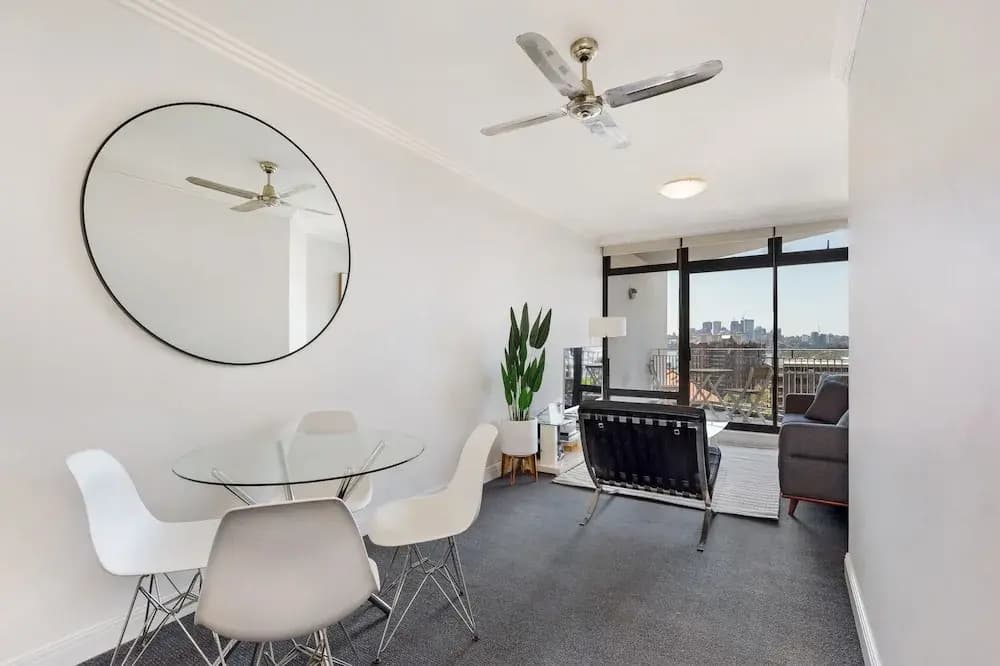 Pyrmont Modern Jones Bay Apartments - photo 7