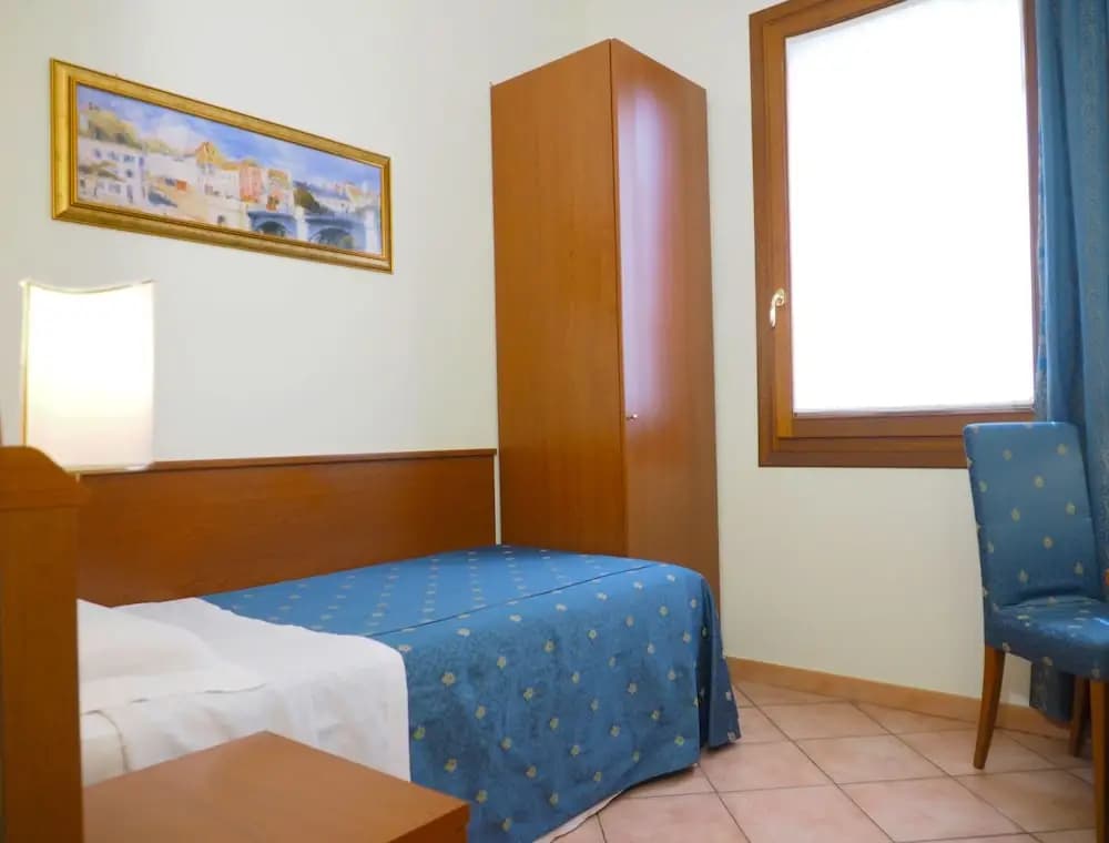Hotel Cris - photo 5