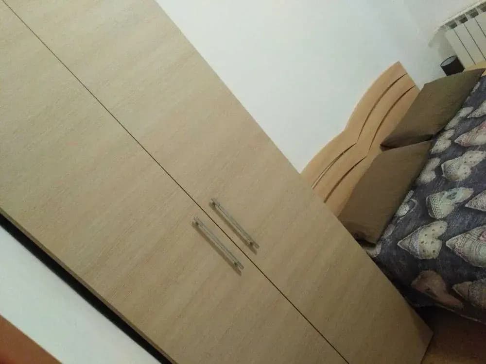 H.H - photo 3