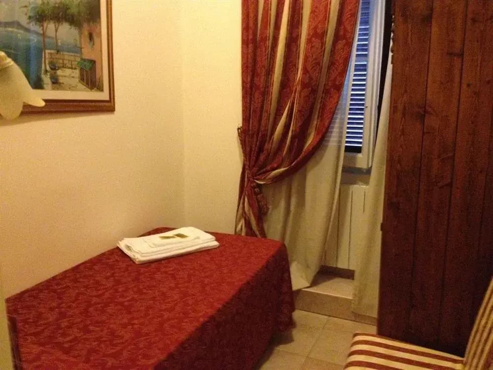Hotel Sicilia - photo 7