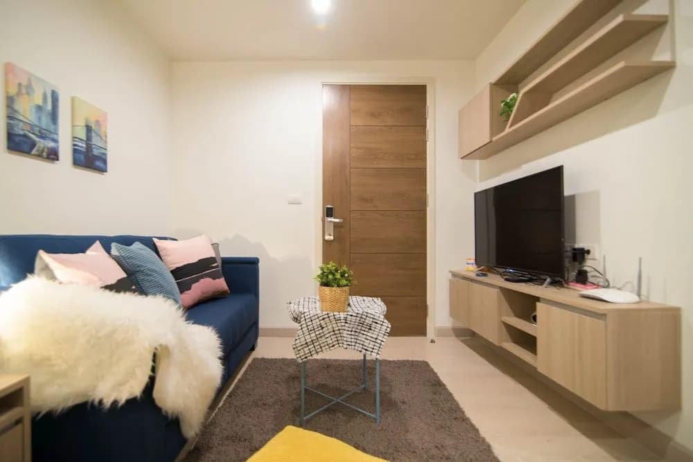 Apartment BTS On Nut, Convenience Store Nearby - bkmono1 - main photo