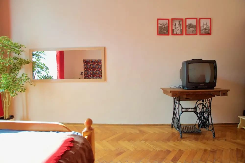 Budget Apartment by Hi5 - Üllői 36 - photo 4