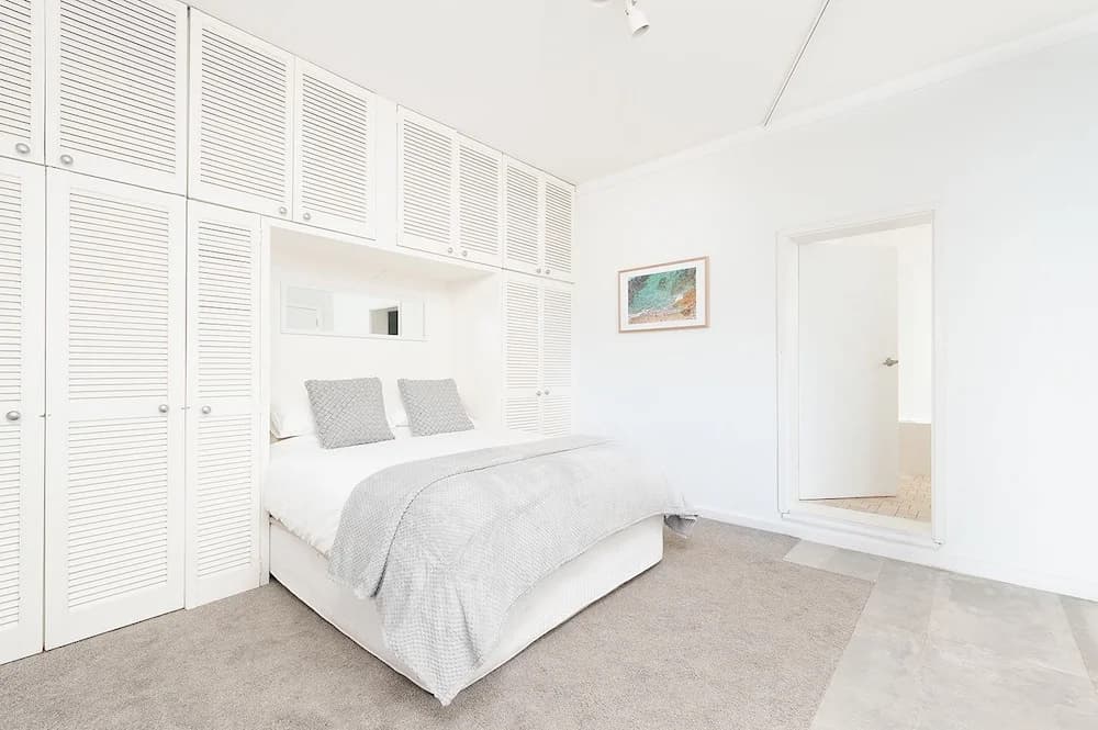 Waterfront Garden Apartment - photo 2