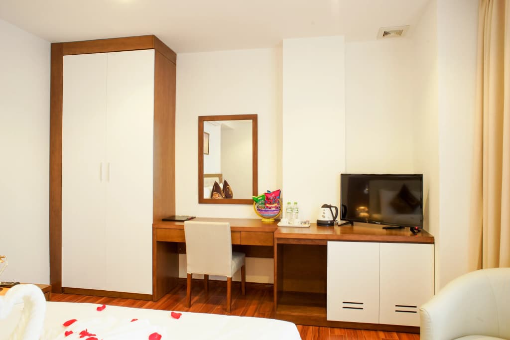 Centre Hotel - photo 8
