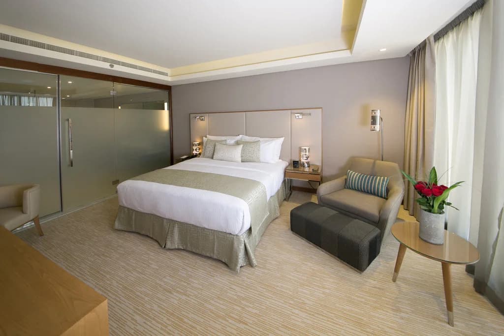 Grand Millennium Muscat Hotel - photo 26