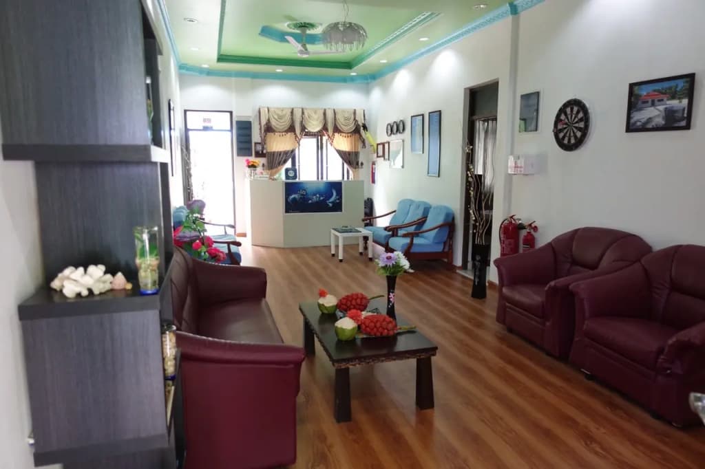 Feridhoo Inn Guest House - photo 9