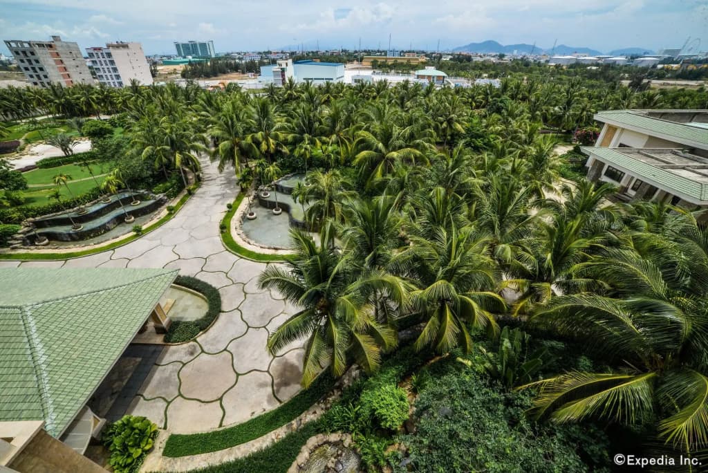 Olalani Resort Hotel And Condotel - photo 17