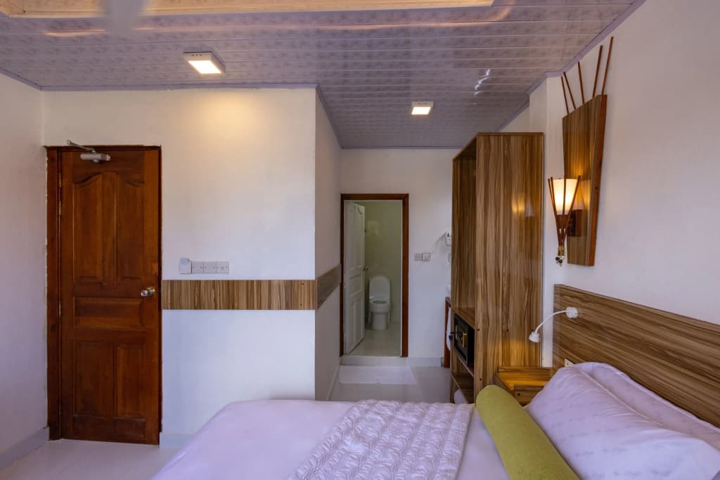 Batuta Maldives Fourson Guest house - photo 31