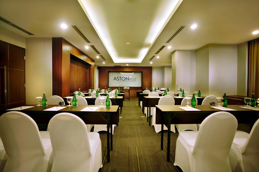 Aston Pluit Hotel & Residence - photo 5