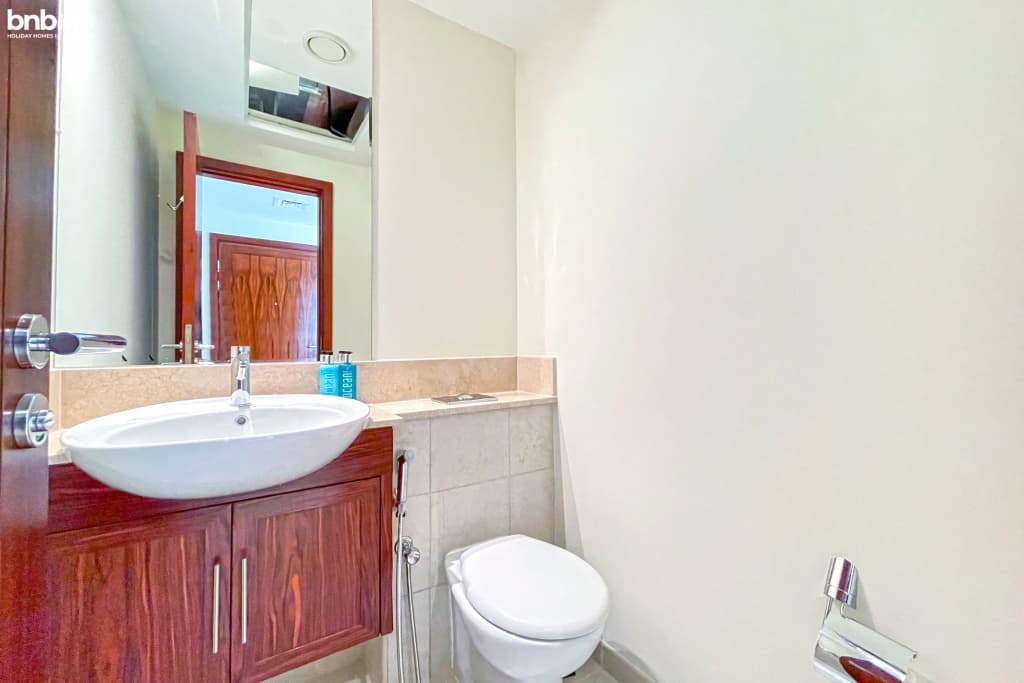 bnbmehomes | The Residence Tower-6 | 2B in DT-501 Apartments - photo 14