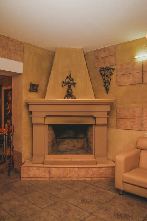 Rogas Home Hotel - photo 43