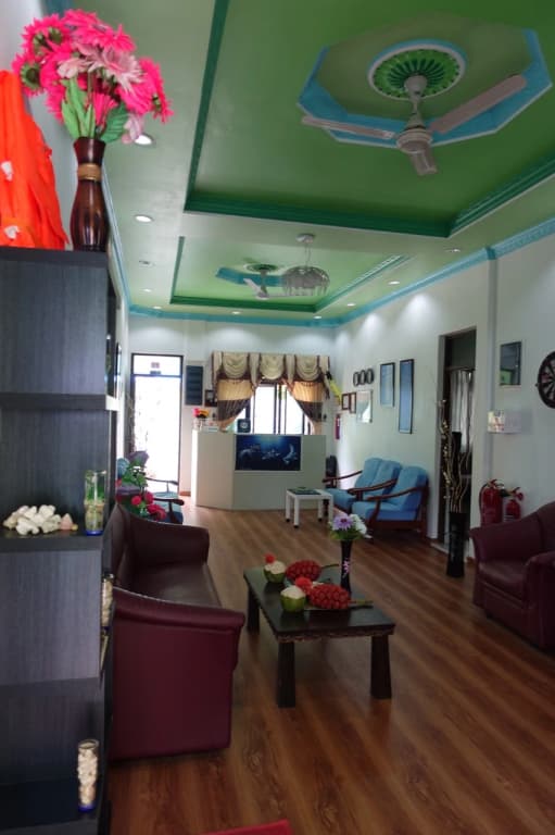 Feridhoo Inn Guest House - photo 8
