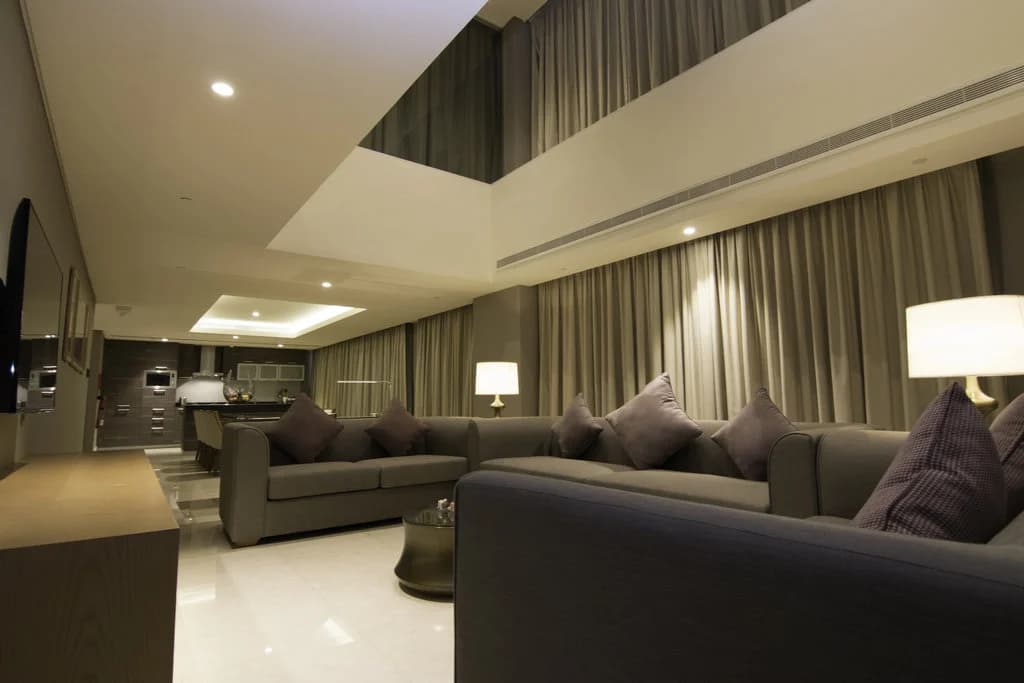Grand Millennium Muscat Hotel - photo 9