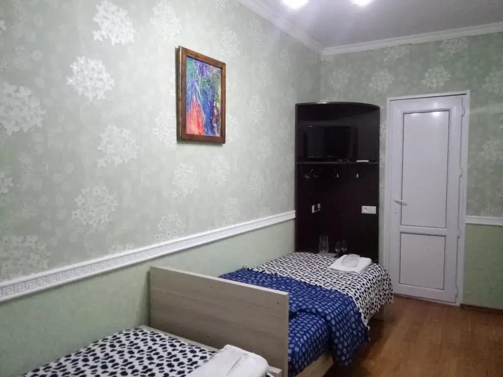 Come In Hotel - photo 30
