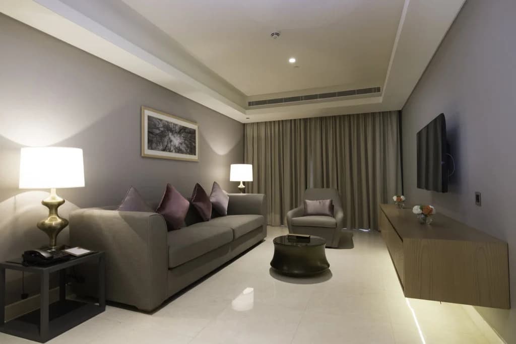 Grand Millennium Muscat Hotel - photo 4