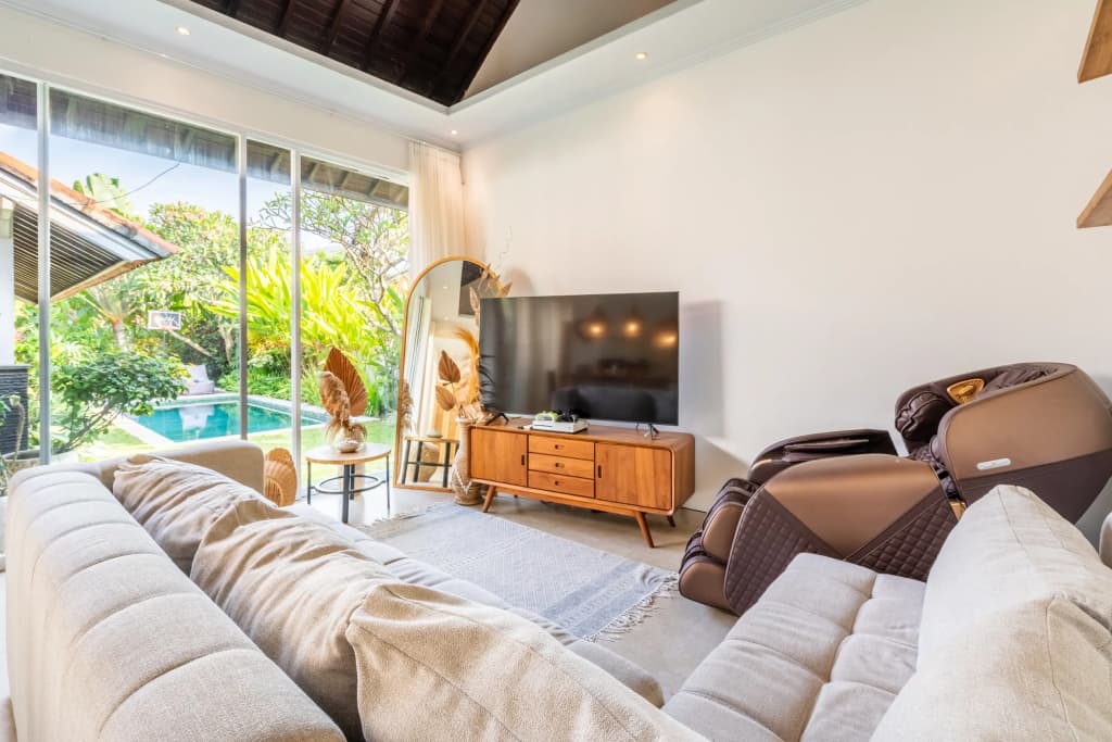 Jungle Amaranth Canggu – Exclusive 3BR Retreat with Pool, Modern Amenities and Top Location Villa - photo 2