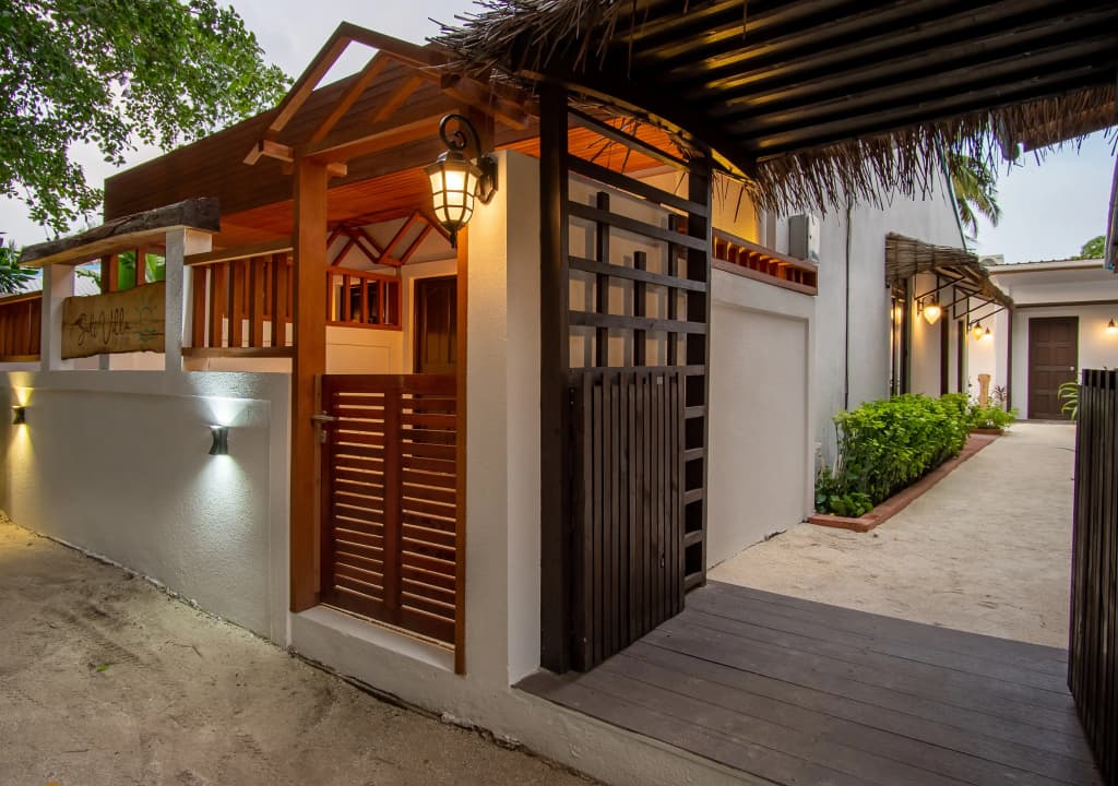 Salt Ukulhas Villa - photo 2