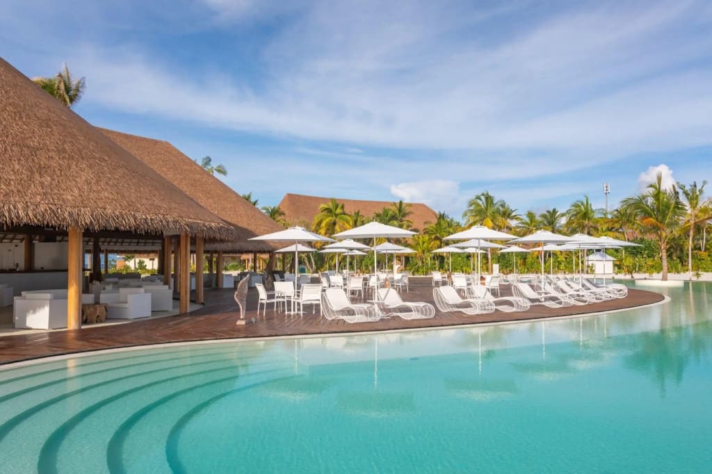 Cinnamon Velifushi Maldives Hotel - photo 9