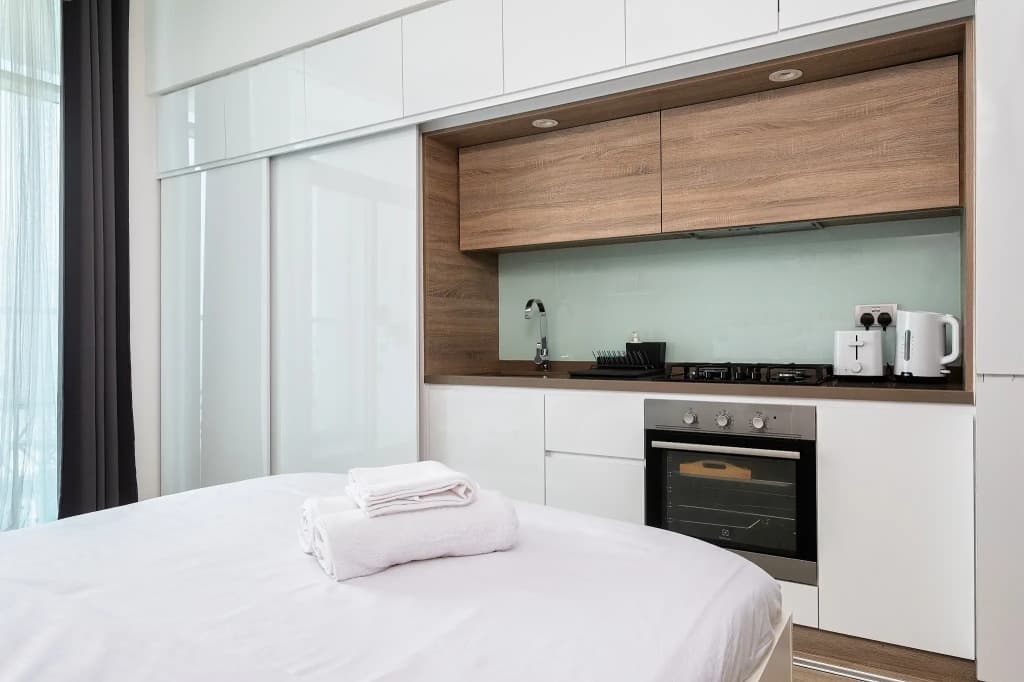 Welcome Home In Studio One Tower Studiya Apartments - photo 12