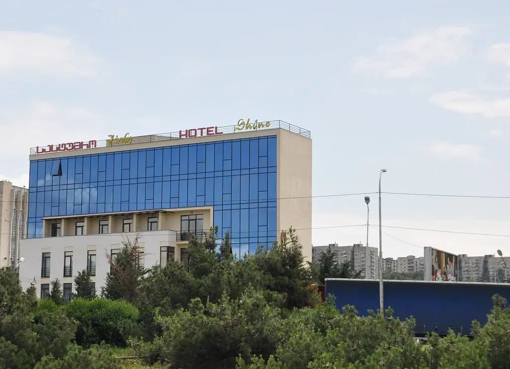 Shine Palace Hotel - main photo