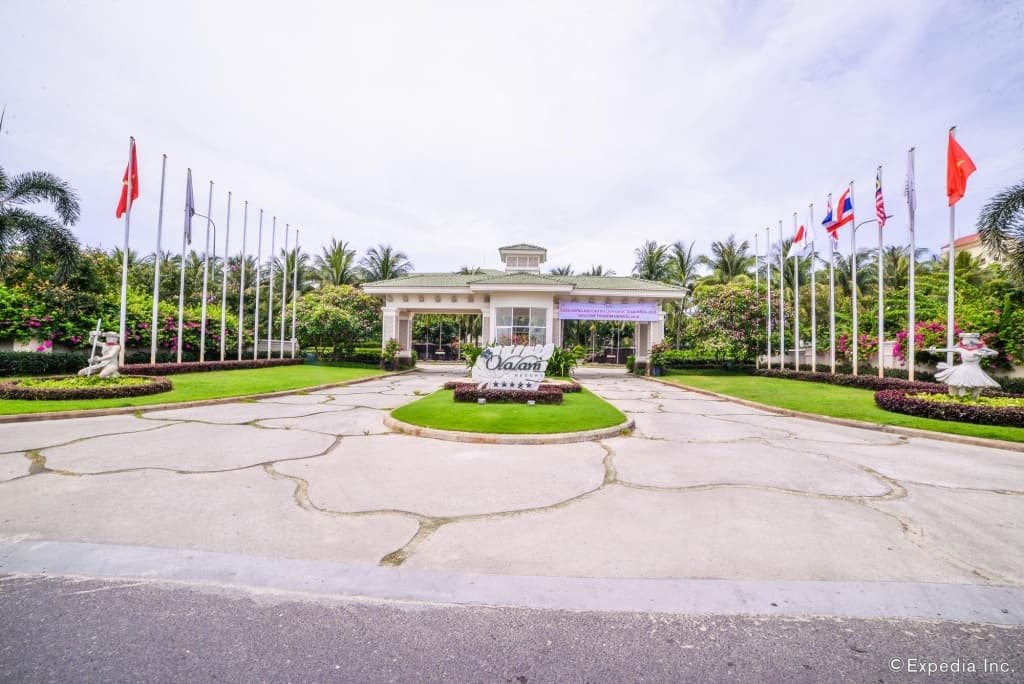 Olalani Resort Hotel And Condotel - photo 7