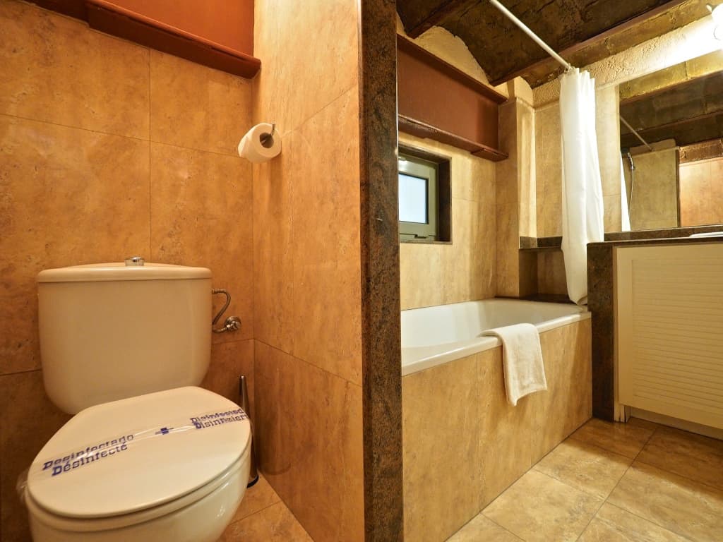 Suites 4Days Paseo de Gracia Design Apartments - photo 25