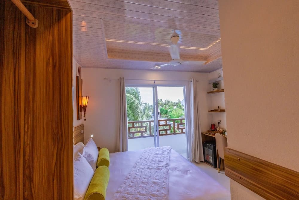 Batuta Maldives Fourson Guest house - photo 17