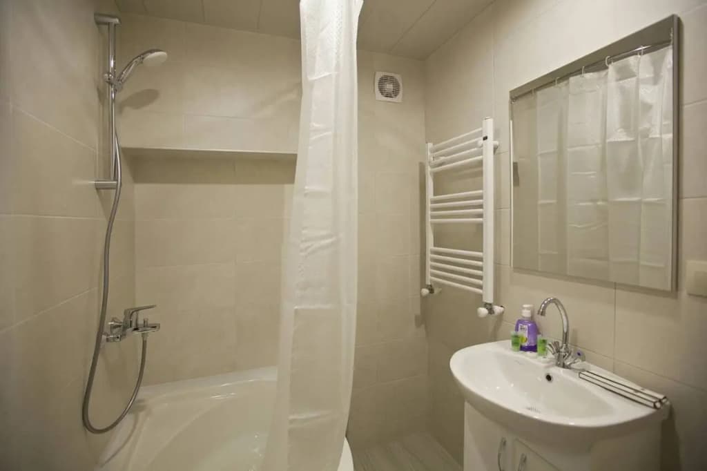 Metekhi Corner Apartments - photo 10