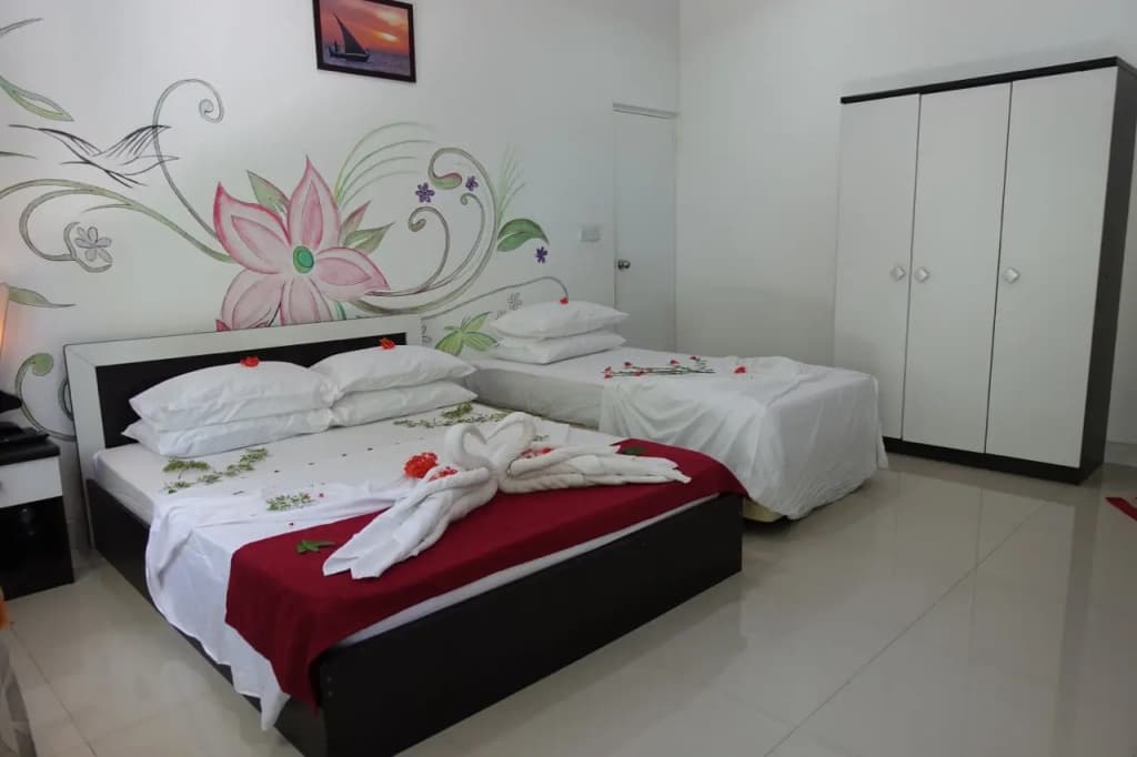 Feridhoo Inn Guest House - photo 3