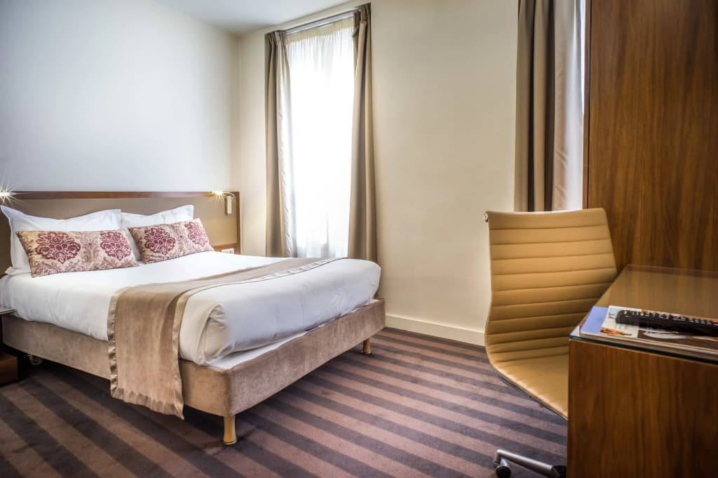 Art Hotel Batignolles - photo 3