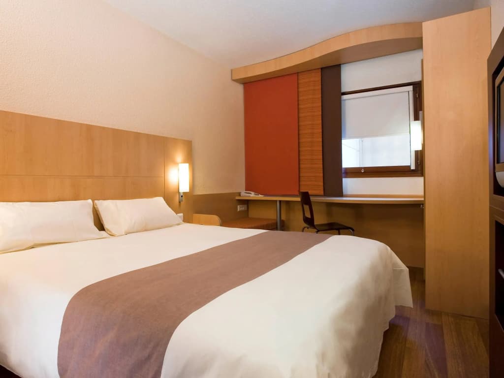 ibis Paris Ornano Montmartre Nord 18ème - photo 3