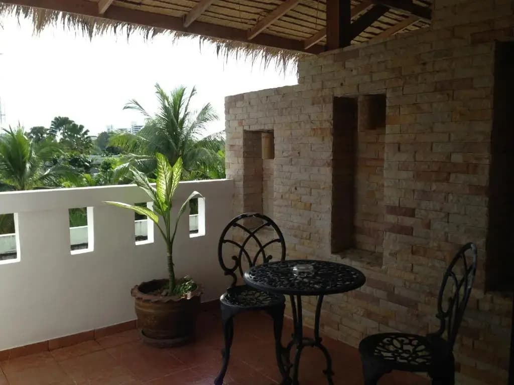 Karon Beach Pool Hotel - photo 12
