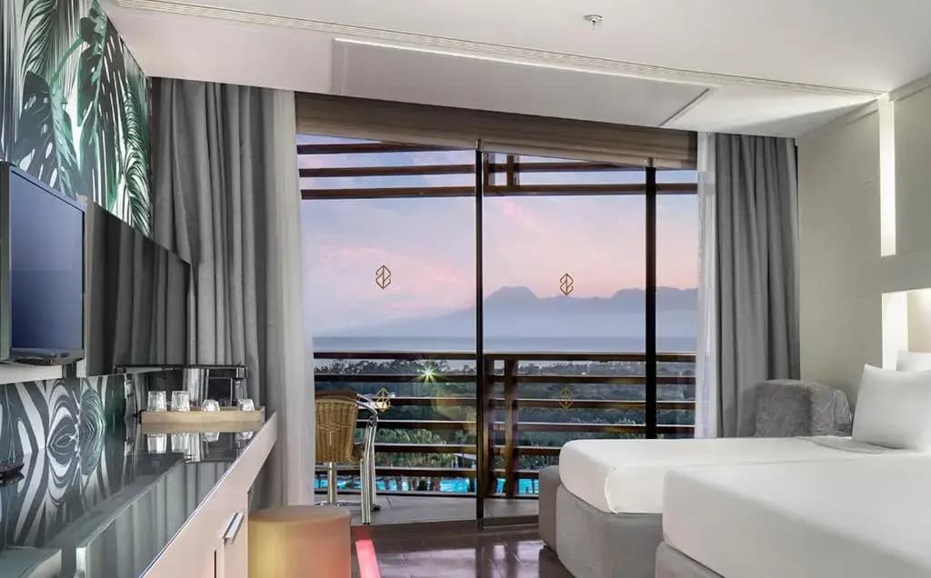 Nirvana Cosmopolitan - photo 7