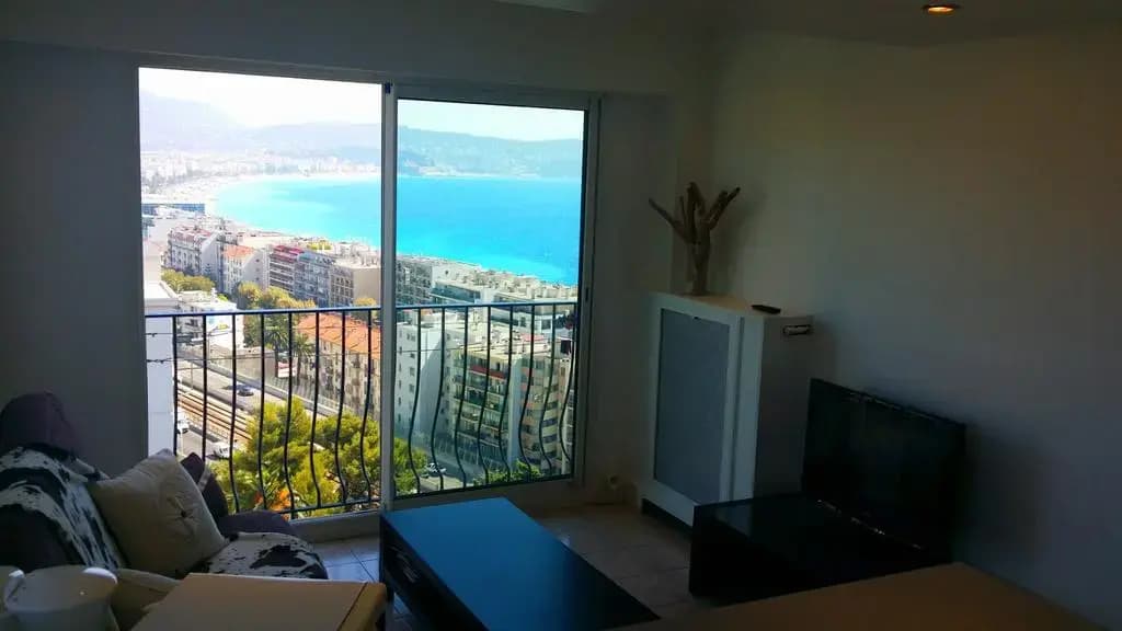 Apartment Avenue de Carras - main photo