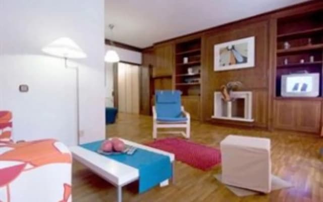 Centric Apartment Universitat - photo 4