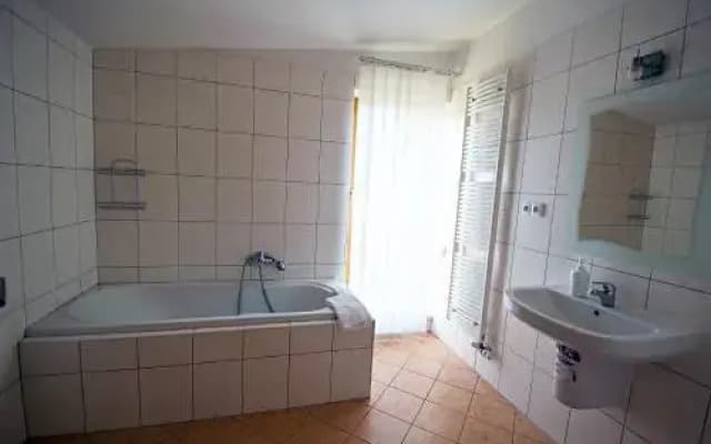 Ruttera House With Garden - photo 4