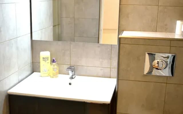 Yellow City - photo 2