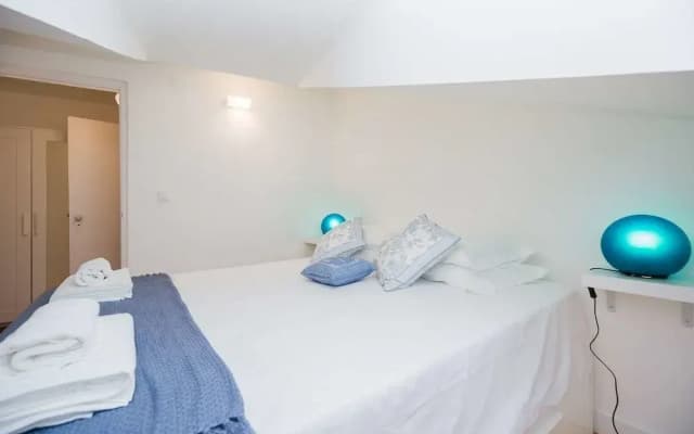 Comfortable and Trendy Lisbon Apartment - photo 4