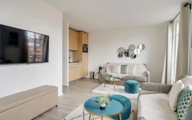 155-Suite Georges Marvelous 1 BDR APT New Paris - photo 4